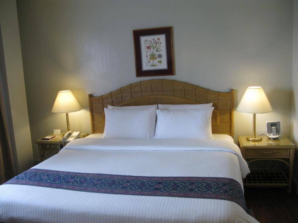 Casa Leticia Boutique Hotel Davao Экстерьер фото