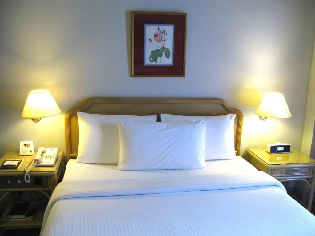 Casa Leticia Boutique Hotel Davao Экстерьер фото