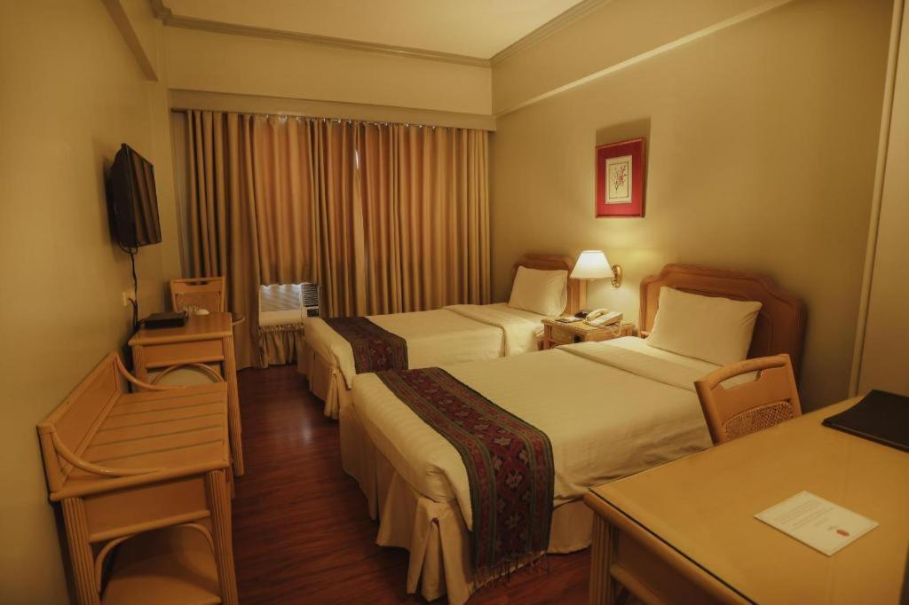Casa Leticia Boutique Hotel Davao Экстерьер фото