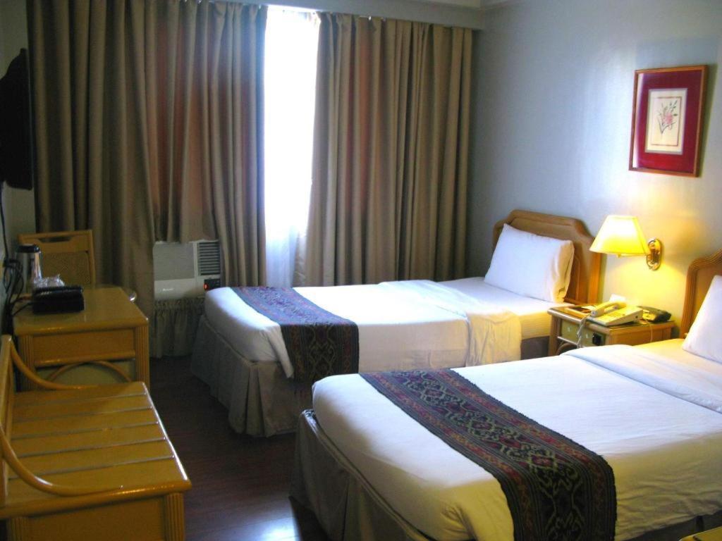 Casa Leticia Boutique Hotel Davao Экстерьер фото