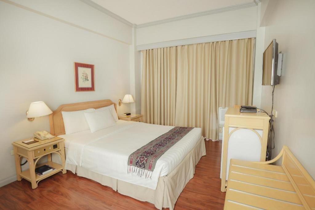 Casa Leticia Boutique Hotel Davao Экстерьер фото