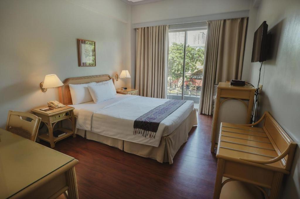 Casa Leticia Boutique Hotel Davao Экстерьер фото