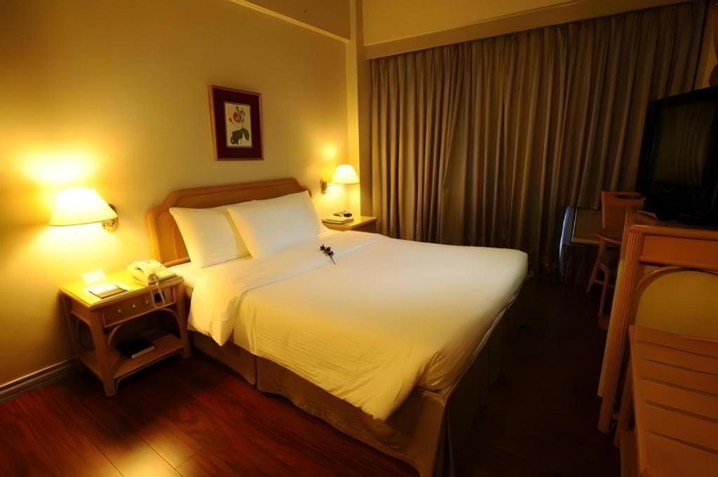 Casa Leticia Boutique Hotel Davao Экстерьер фото