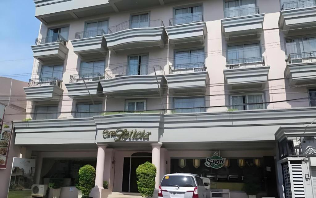 Casa Leticia Boutique Hotel Davao Экстерьер фото